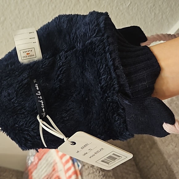 NWT Girls Penguin Hat - Picture 4 of 6